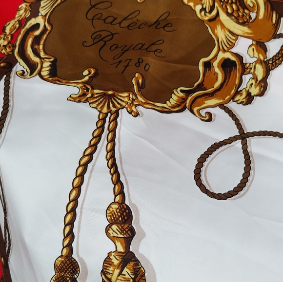 Loris Azzaro Caléche De XVI Silk Scarf - Picture 4 of 6